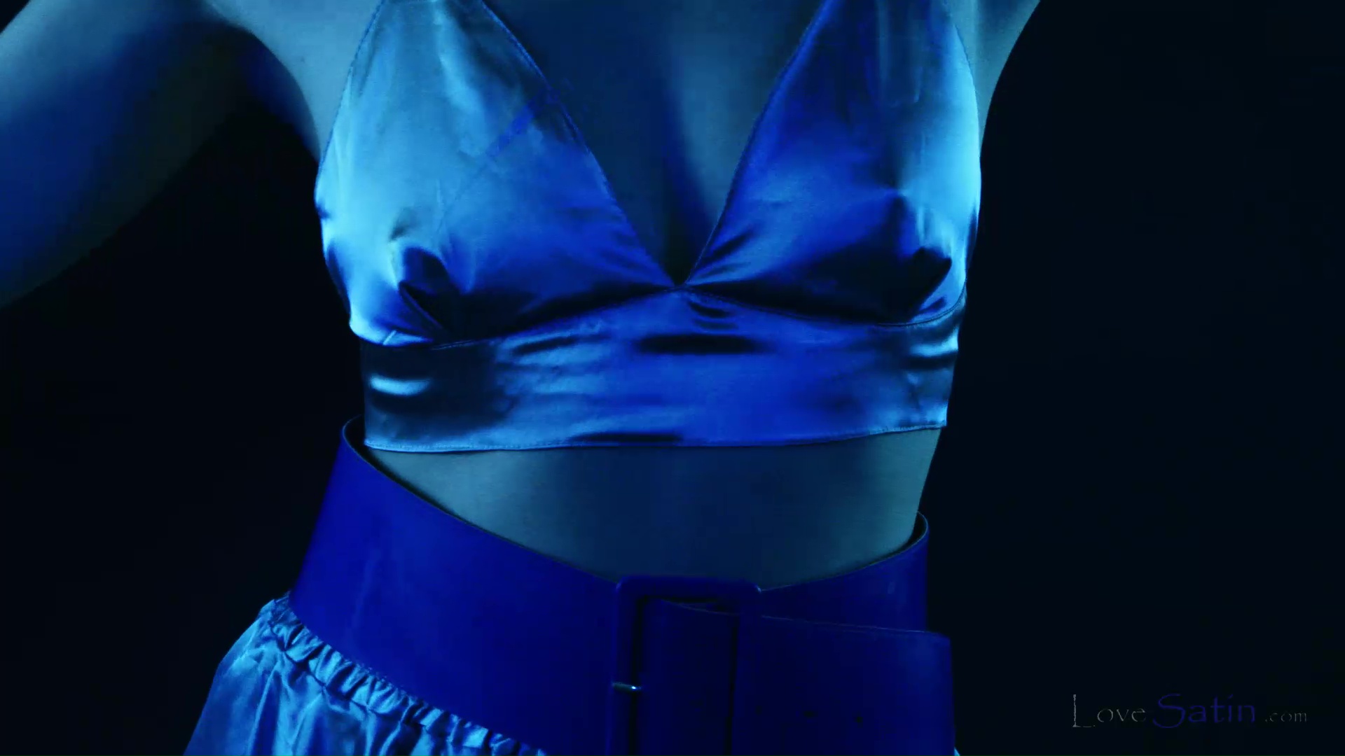 content/Alison/Alison in Blue Satin Tease/3.jpg